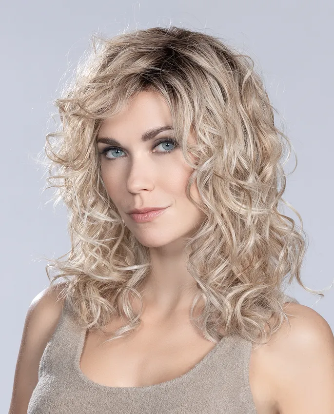 Pearlblonde rooted