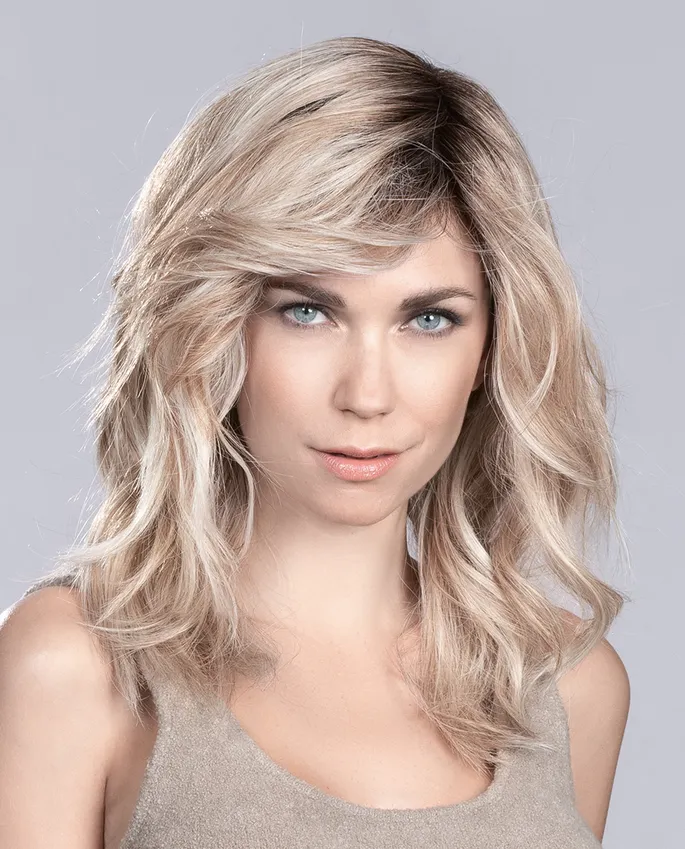 Pearlblonde rooted
