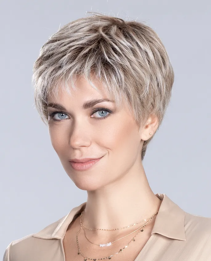 Pearlblonde rooted